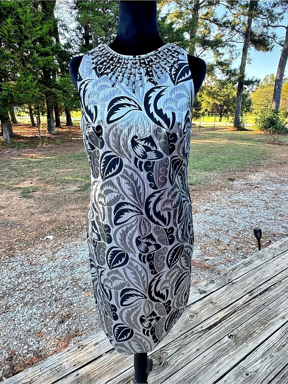 Maggy London Floral Beaded Mini Dress Gray & Black Size 4